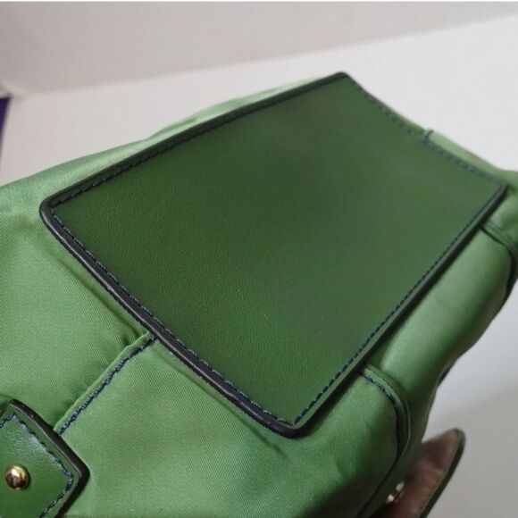 Green Tote Bag - Picture 5 of 11